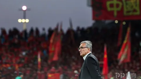 风波中依然活跃？郑爽录制《跨界喜剧王》引关注