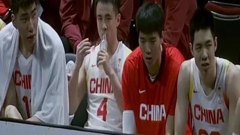 罗马欧联杯对阵波尔图前瞻：中场双星缺席，罗马阵容遭遇挑战！